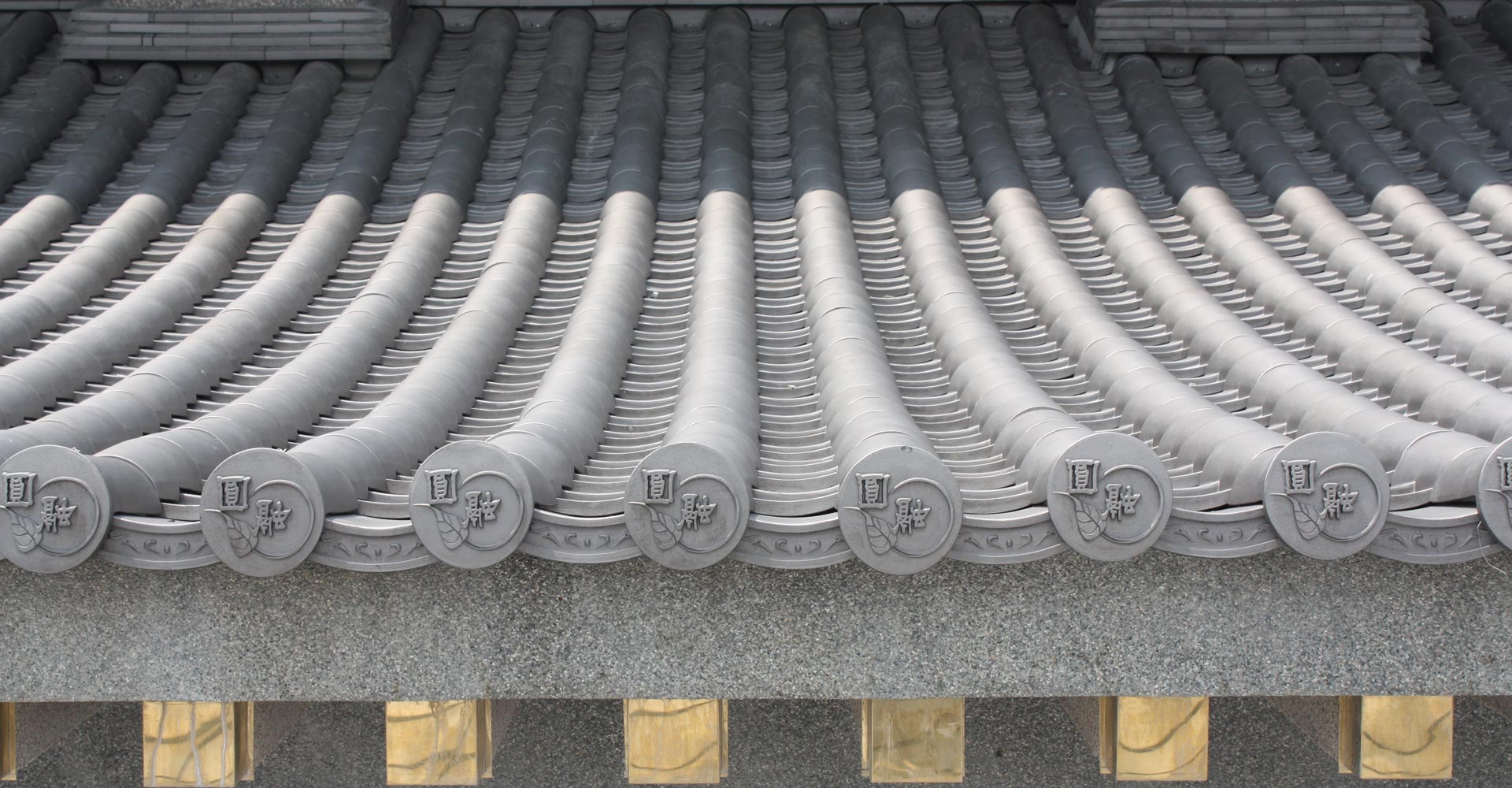 勳色飛鳥瓦屋頂維修 - 專業屋瓦廠商安裝細節