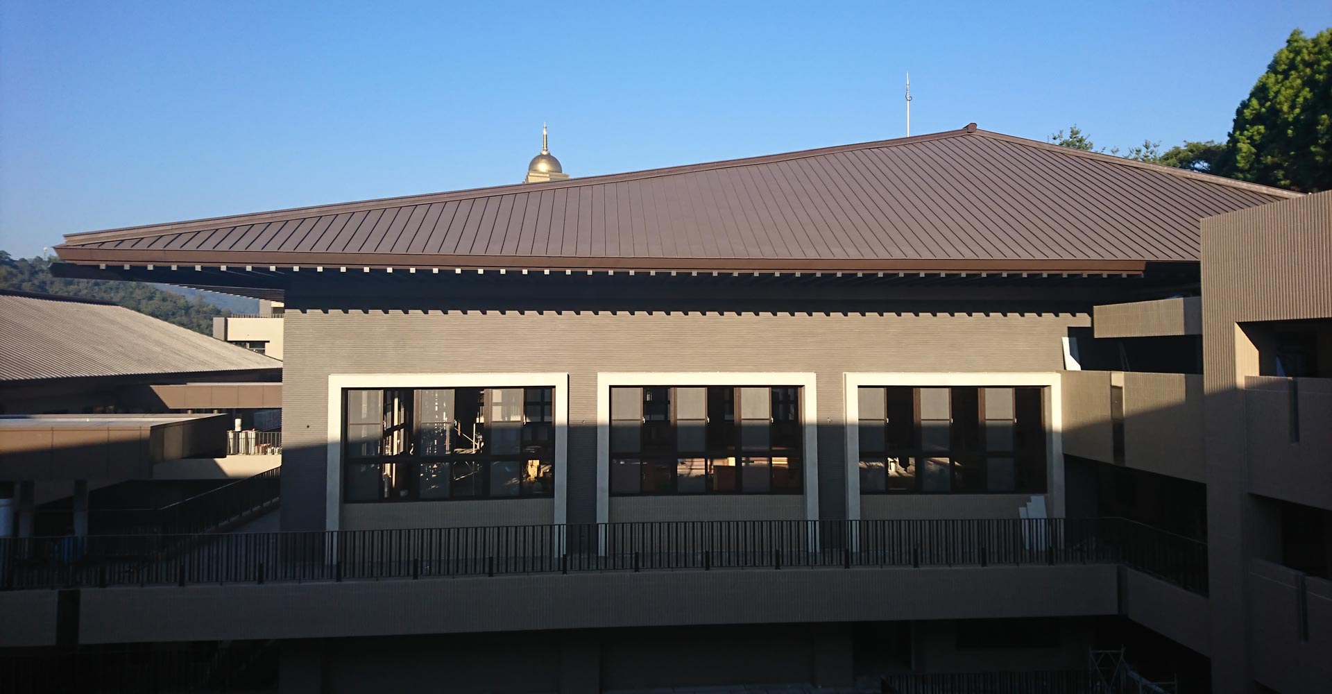 鈦鋅板屋瓦維修 - 專業屋瓦廠商